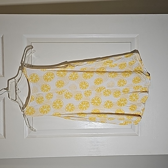 Apt.9 Women’s Lemon Print Sleevess Tank Top Yellow White Stretch Shirt Size XS - Picture 3 of 5